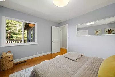 6611 Ascot Dr, Oakland, CA 94611 - Photo 23