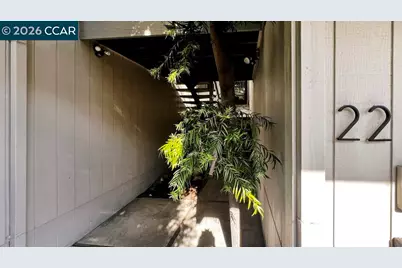 22 Holcomb Ct, Walnut Creek, CA 94596 - Photo 3