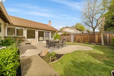 5534 Blackbird Dr, Pleasanton, CA 94566 - Photo 29
