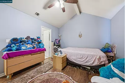 1050 Summershore Ct, San Jose, CA 95122 - Photo 47