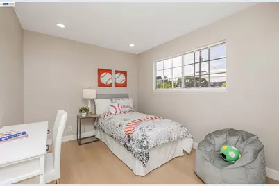 1394 Glacier Dr, Milpitas, CA 95035 - Photo 19