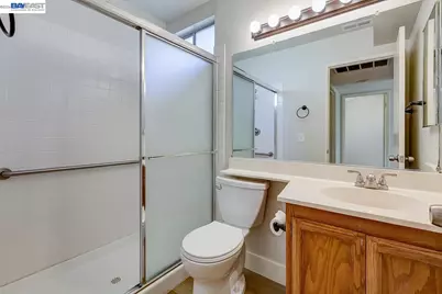 8524 Oak Harbour Ct, Fair Oaks, CA 95628 - Photo 21