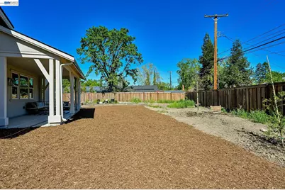 102 Providence Place, Pleasant Hill, CA 94523 - Photo 11