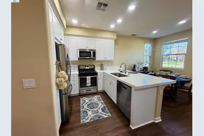 810 Queen Palm Ln, Brentwood, CA 94513 - Photo 5