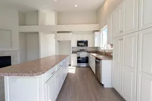 300 Perkins Ct, Suisun City, CA 94585 - Photo 17