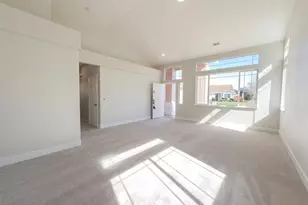 300 Perkins Ct, Suisun City, CA 94585 - Photo 13