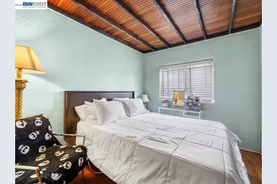 2550 Pleasant St, Oakland, CA 94602 - Photo 11