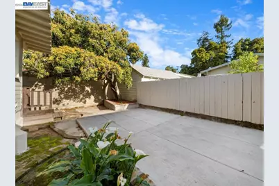 2550 Pleasant St, Oakland, CA 94602 - Photo 5