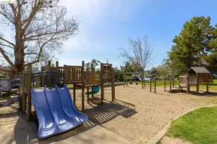 565 Bellevue Ave, Oakland, CA 94610 - Photo 45