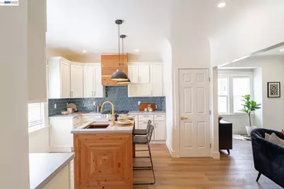 3708 Lyon Ave, Oakland, CA 94601 - Photo 7