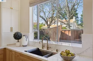 674 Crystal Ct, Pleasanton, CA 94566 - Photo 17