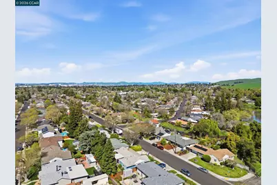 2105 Holbrook Drive, Concord, CA 94519 - Photo 23