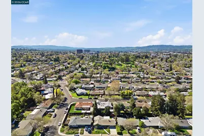 2105 Holbrook Drive, Concord, CA 94519 - Photo 25