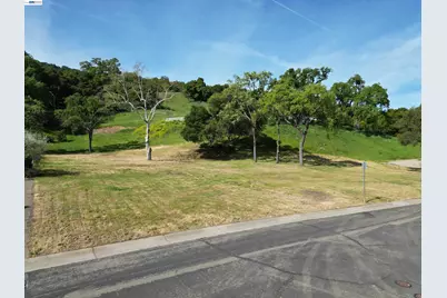 8278 Sassafras Court, Pleasanton, CA 94566 - Photo 17