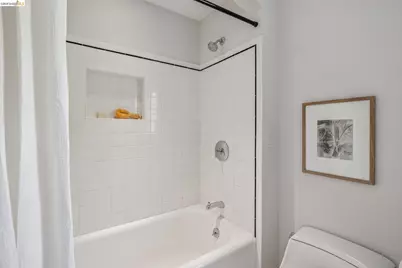 900 Rosemount Rd, Oakland, CA 94610 - Photo 47