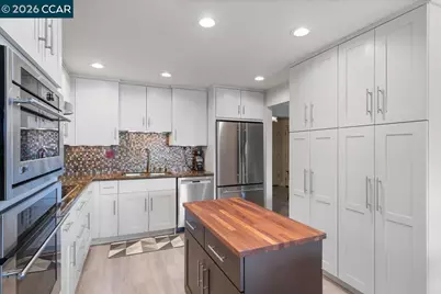 2100 Skycrest Dr #12, Walnut Creek, CA 94595 - Photo 17