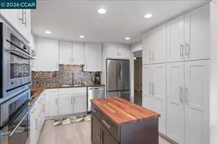 2100 Skycrest Dr, Walnut Creek, CA 94595 - Photo 17