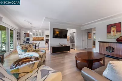 2100 Skycrest Dr #12, Walnut Creek, CA 94595 - Photo 11
