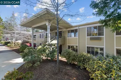 2100 Skycrest Dr #12, Walnut Creek, CA 94595 - Photo 3