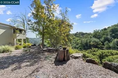 2100 Skycrest Dr #12, Walnut Creek, CA 94595 - Photo 47