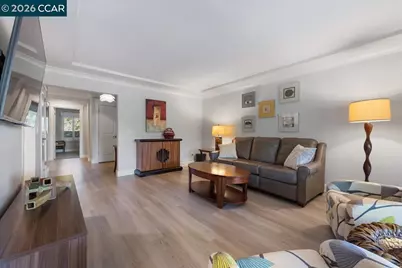 2100 Skycrest Dr #12, Walnut Creek, CA 94595 - Photo 9