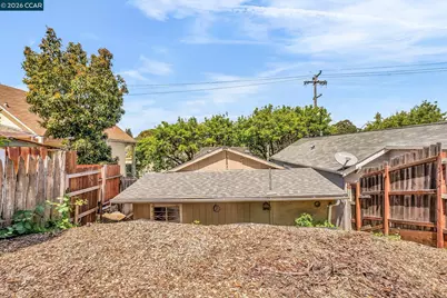 2150 35th Ave, Oakland, CA 94601 - Photo 3