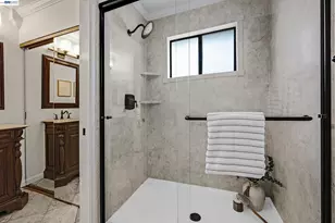 210 Sunspring Ct, Pleasant Hill, CA 94523 - Photo 31