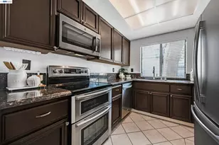 210 Sunspring Ct, Pleasant Hill, CA 94523 - Photo 15