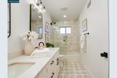1543 Laverne Ct, Concord, CA 94521 - Photo 23