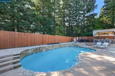 464 Palm Avenue, Martinez, CA 94553 - Photo 23