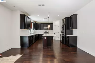 510 Albertina Ave, Mountain House, CA 95391 - Photo 9