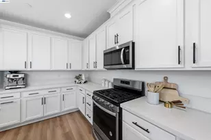 5509 Holly Bay Ave, Dublin, CA 94568 - Photo 5