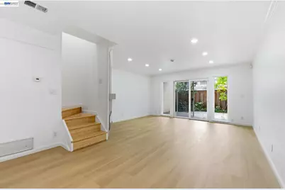 10439 Mary Ave, Cupertino, CA 95014 - Photo 9