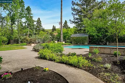 661 Derbyshire Place, Danville, CA 94526 - Photo 31