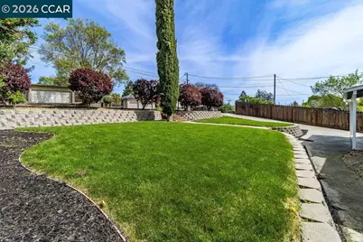 2472 Monterey Ave, Martinez, CA 94553 - Photo 3