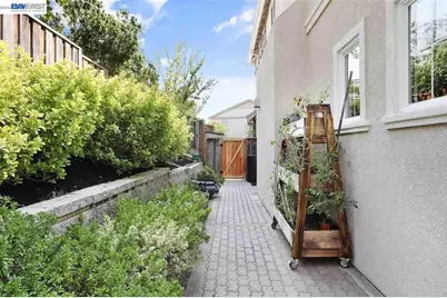 4899 Landmark Way, Dublin, CA 94568 - Photo 37