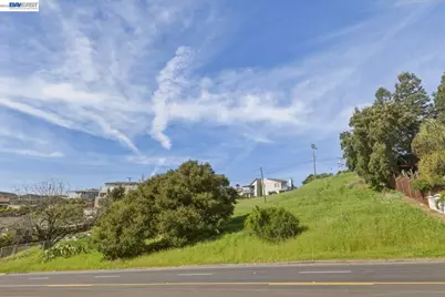 27188 Hayward Blvd, Hayward, CA 94542 - Photo 9