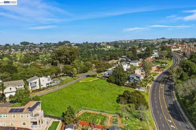 27188 Hayward Blvd, Hayward, CA 94542 - Photo 15