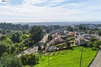 27188 Hayward Blvd, Hayward, CA 94542 - Photo 13