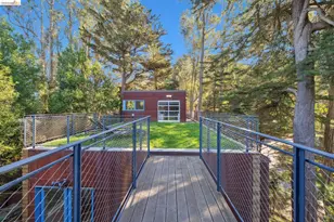 8210 Skyline Blvd, Oakland, CA 94611 - Photo 37