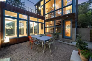 8210 Skyline Blvd, Oakland, CA 94611 - Photo 11