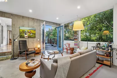 8210 Skyline Blvd, Oakland, CA 94611 - Photo 9