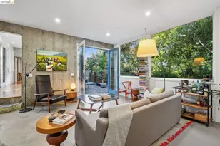 8210 Skyline Blvd, Oakland, CA 94611 - Photo 9