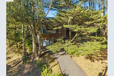 8210 Skyline Blvd, Oakland, CA 94611 - Photo 3