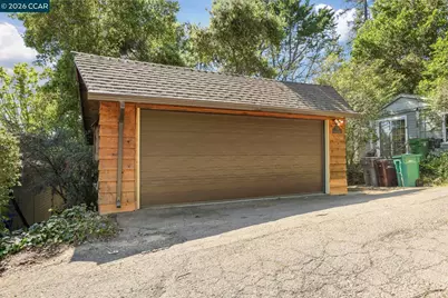 5716 Merriewood Drive, Oakland, CA 94611 - Photo 35