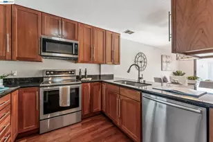 1149 Bismarck Ln, Alameda, CA 94502 - Photo 7