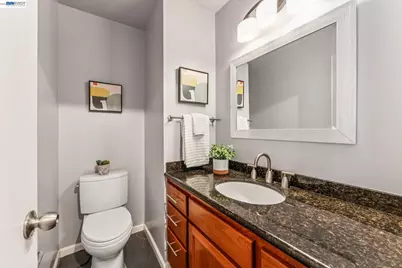 1149 Bismarck Ln, Alameda, CA 94502 - Photo 9