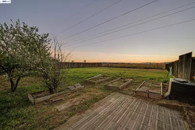 2376 Broadmoor St, Livermore, CA 94551 - Photo 37