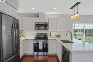 2376 Broadmoor St, Livermore, CA 94551 - Photo 17