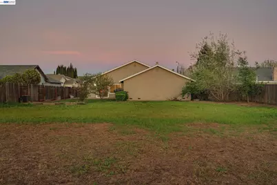 2376 Broadmoor St, Livermore, CA 94551 - Photo 41